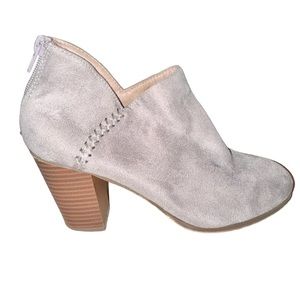 CCOCCI Gray microsuede back zip ankle boots women’s size 7.5